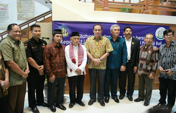 Silaturahmi dan Buka Puasa dengan Kesbangpol Provinsi Bali, Tokoh Agama, Tokoh Masyarakat, LSM dan Media Massa di Kejati Bali